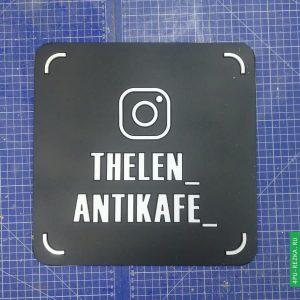 Черная визитка Instagram ручной работы